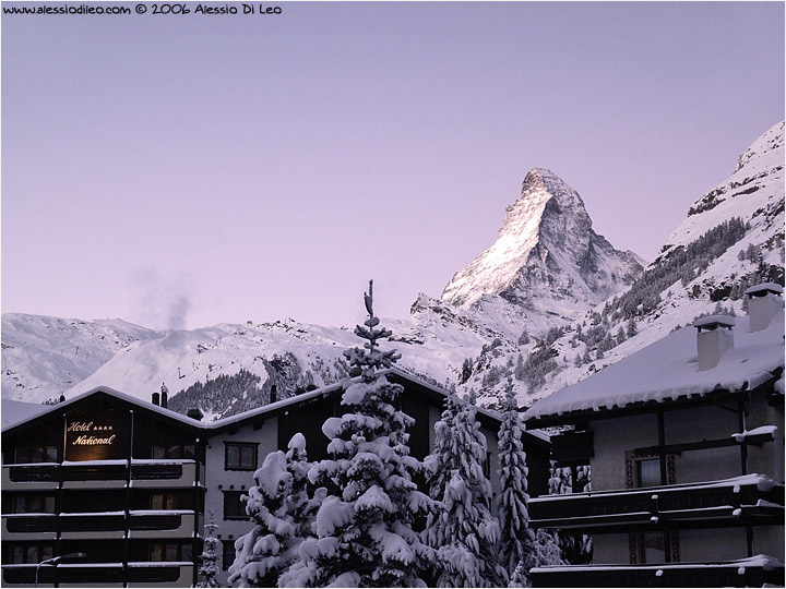 Zermatt vista dall'alto di un sentiero